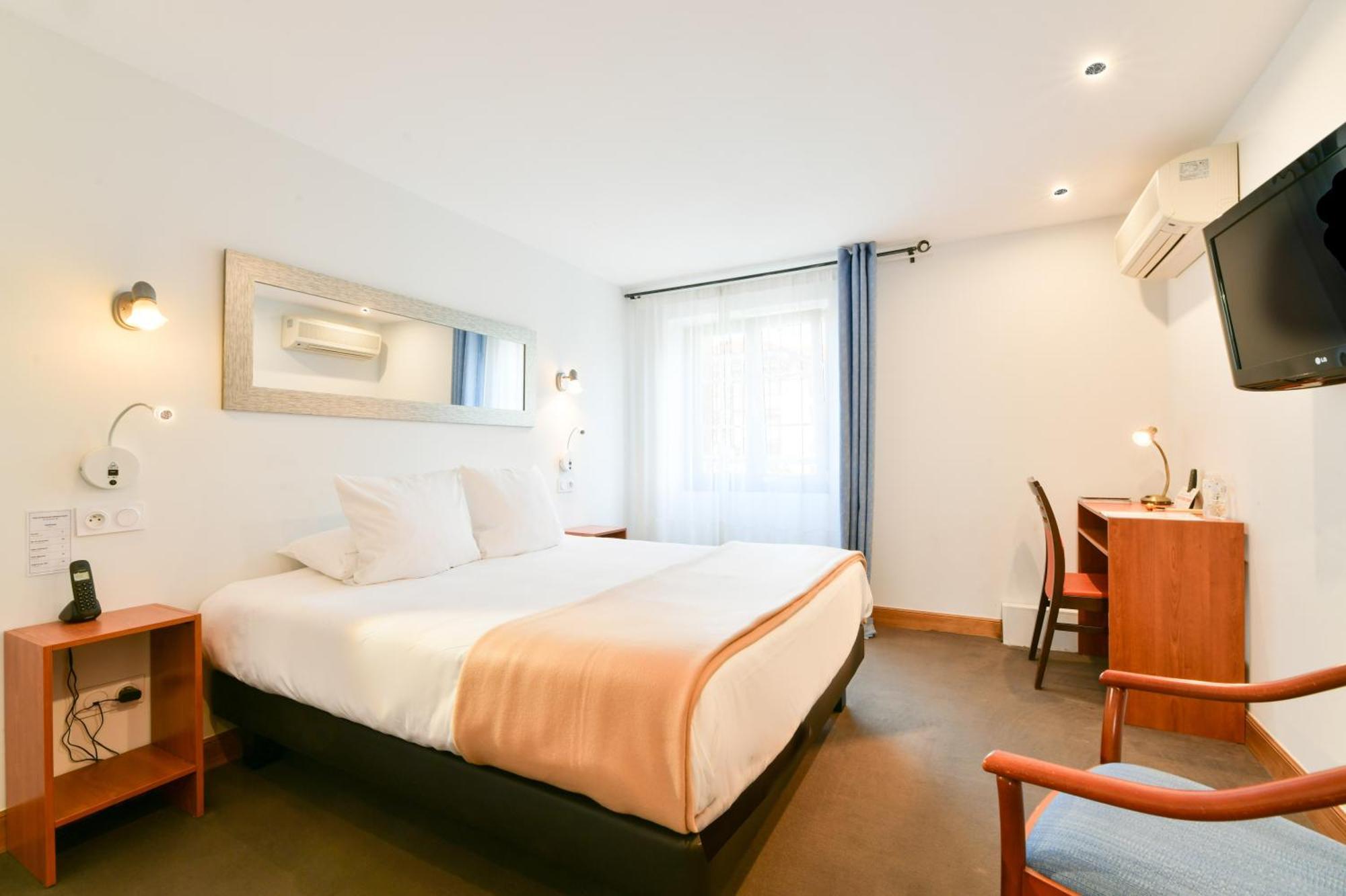 Logis Hotel & Restaurant Bergeret Sport Hendaye Exterior foto