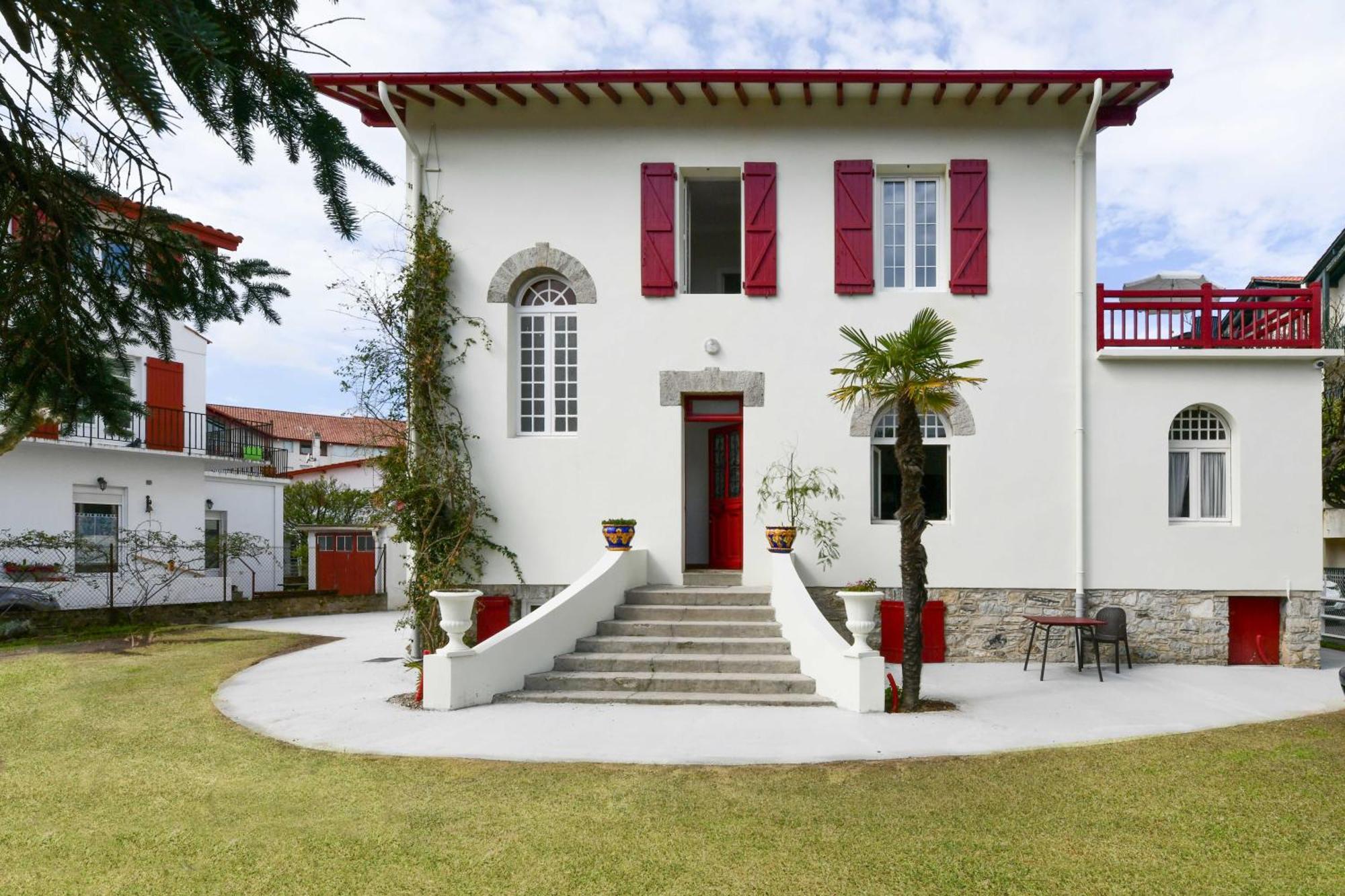 Logis Hotel & Restaurant Bergeret Sport Hendaye Exterior foto