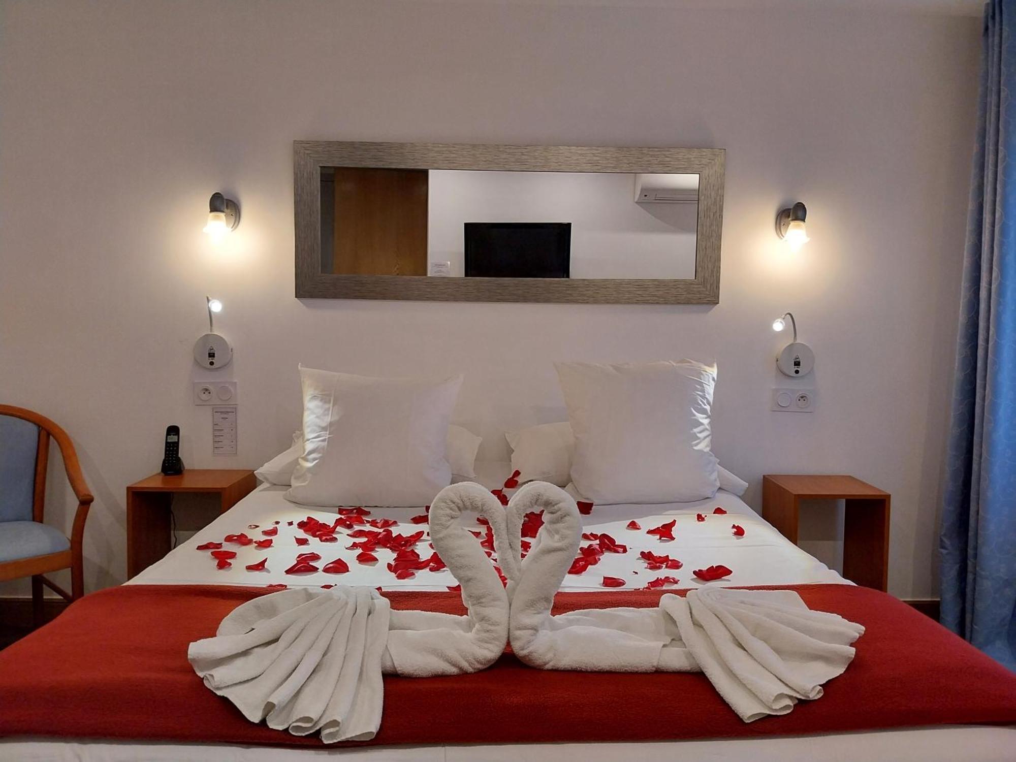 Logis Hotel & Restaurant Bergeret Sport Hendaye Exterior foto